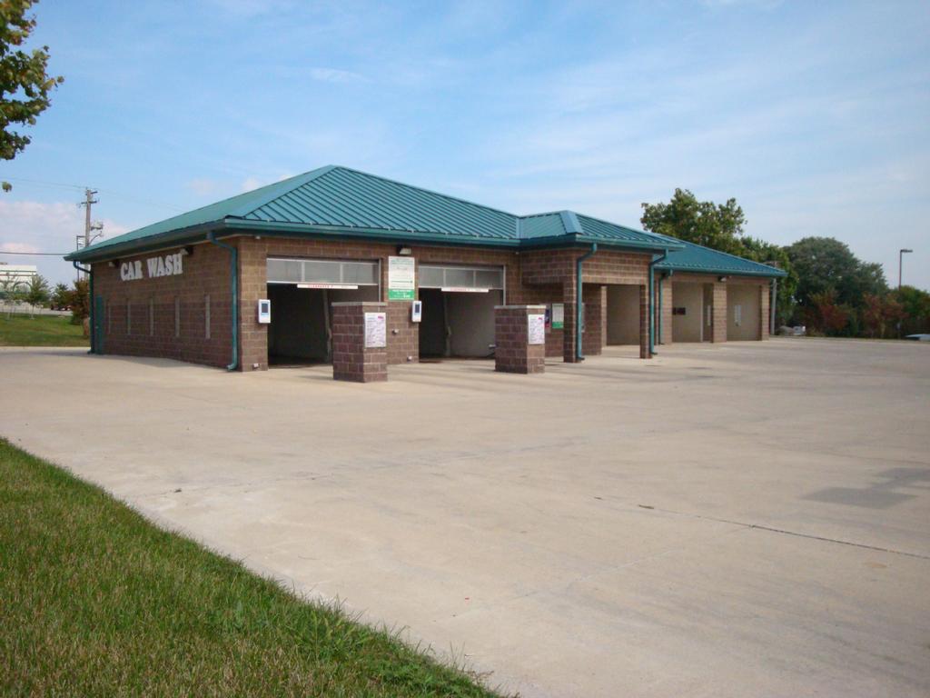 Stoney Point Car Wash Des Moines IA 50320 5158754902